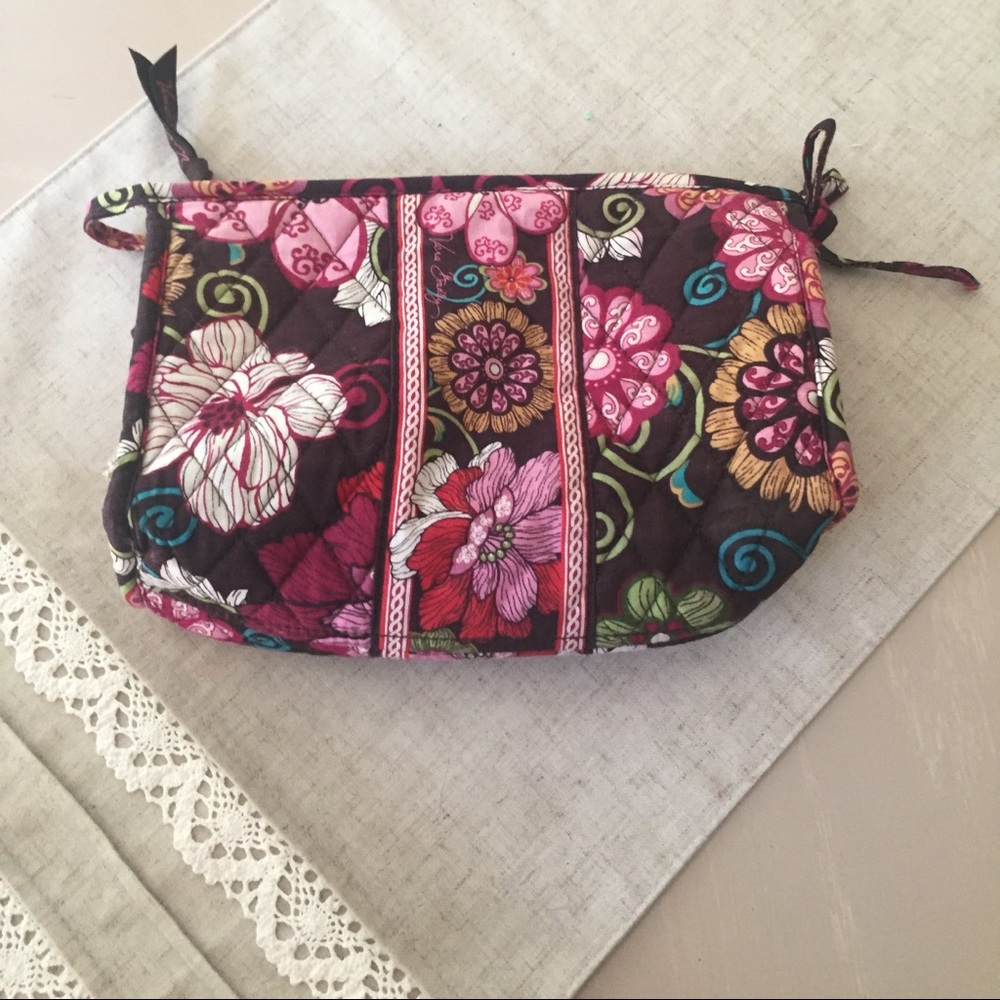Vera Bradley cosmetic case - Picture 2 of 9